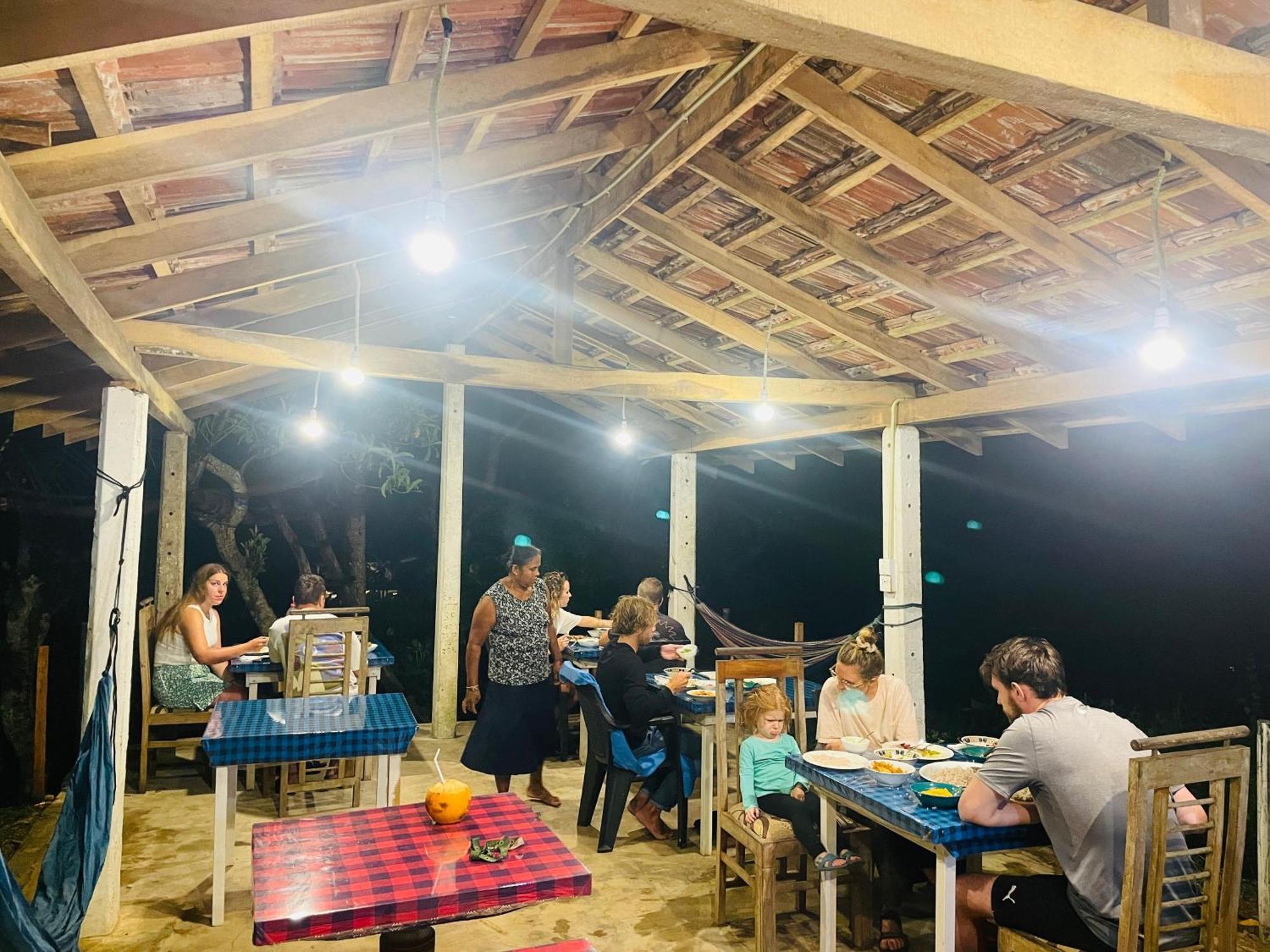לינה וארוחת בוקר ווליגאמה Sky Mountain Cafe With Seaview מראה חיצוני תמונה